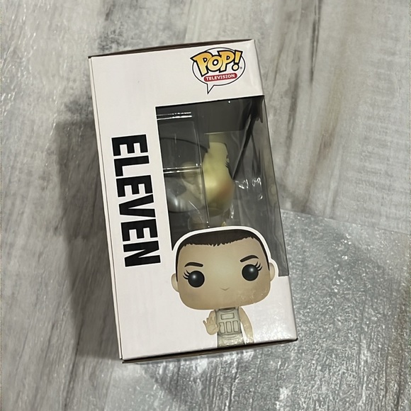 Funko Pop! Stranger Things Upside Down Eleven Barb - Picture 6 of 9